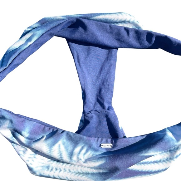 Rip curl racerback bikini set tropical blue white medium - Picture 9 of 10